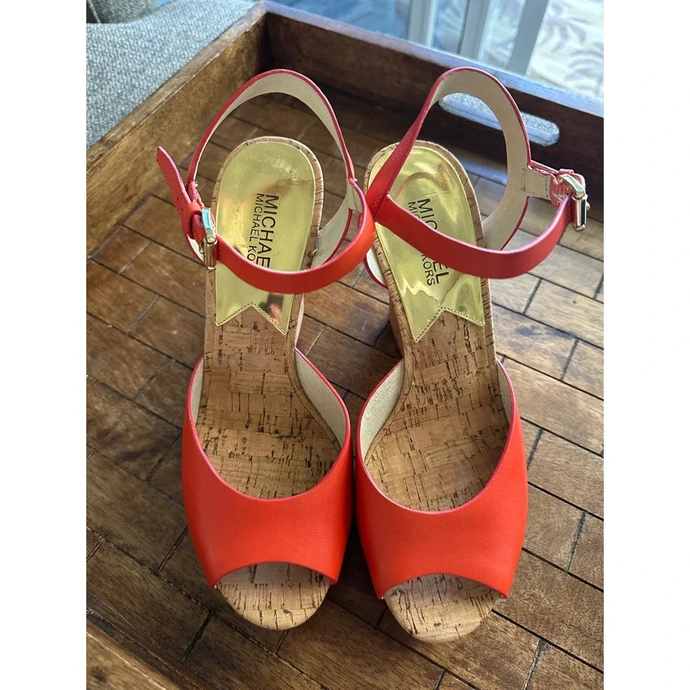 Michael Kors Natalia Mandarin Leather Platform Sandals Heels size‎ 8 EEUC